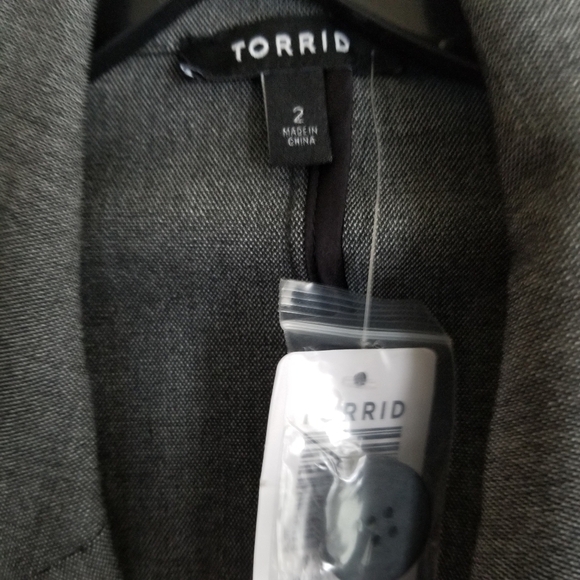 NWOT Torrid Studio Luxe Long Line Grey Oversized Blazer Size 2 or 2XL - Picture 5 of 11